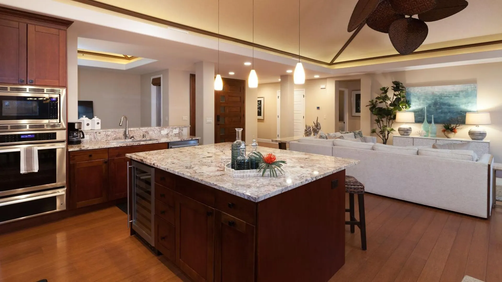 Blue Lagoon Single Level 4Br Kamilo Home With Pool And Cottage 唯客乐渡假村 0*,  美国